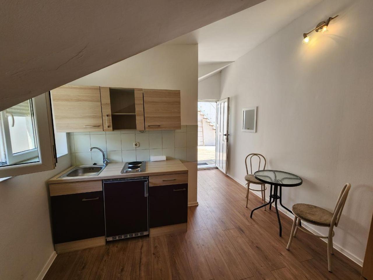 Apartmani Sole Vis Ngoại thất bức ảnh