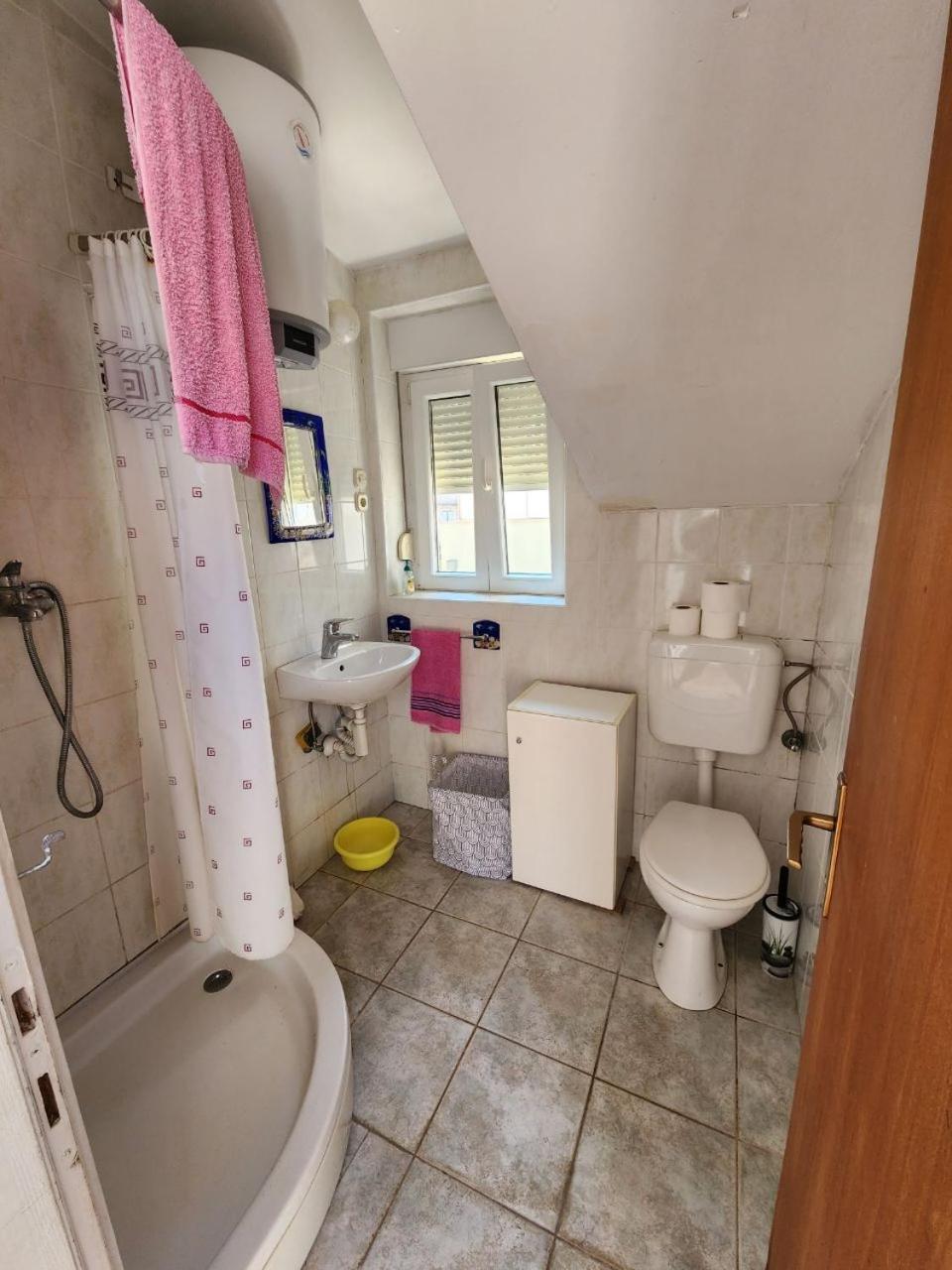 Apartmani Sole Vis Ngoại thất bức ảnh